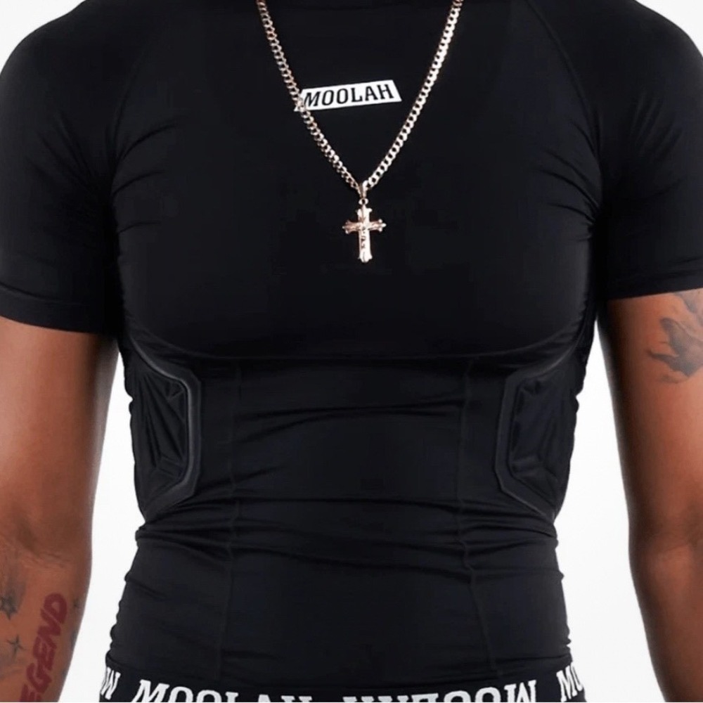 NEW‎ Moolah Kicks Womens Medium Padded Rib Compression Top Black Basketball